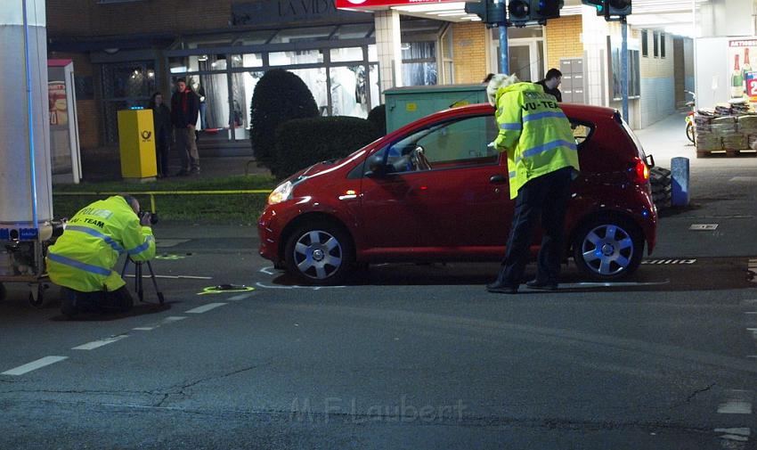 VU Rad gegen PKW Koeln Rath Roesratherstr Eilerstr P14.JPG